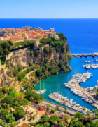 ESSENTIAL TRAVEL APPS